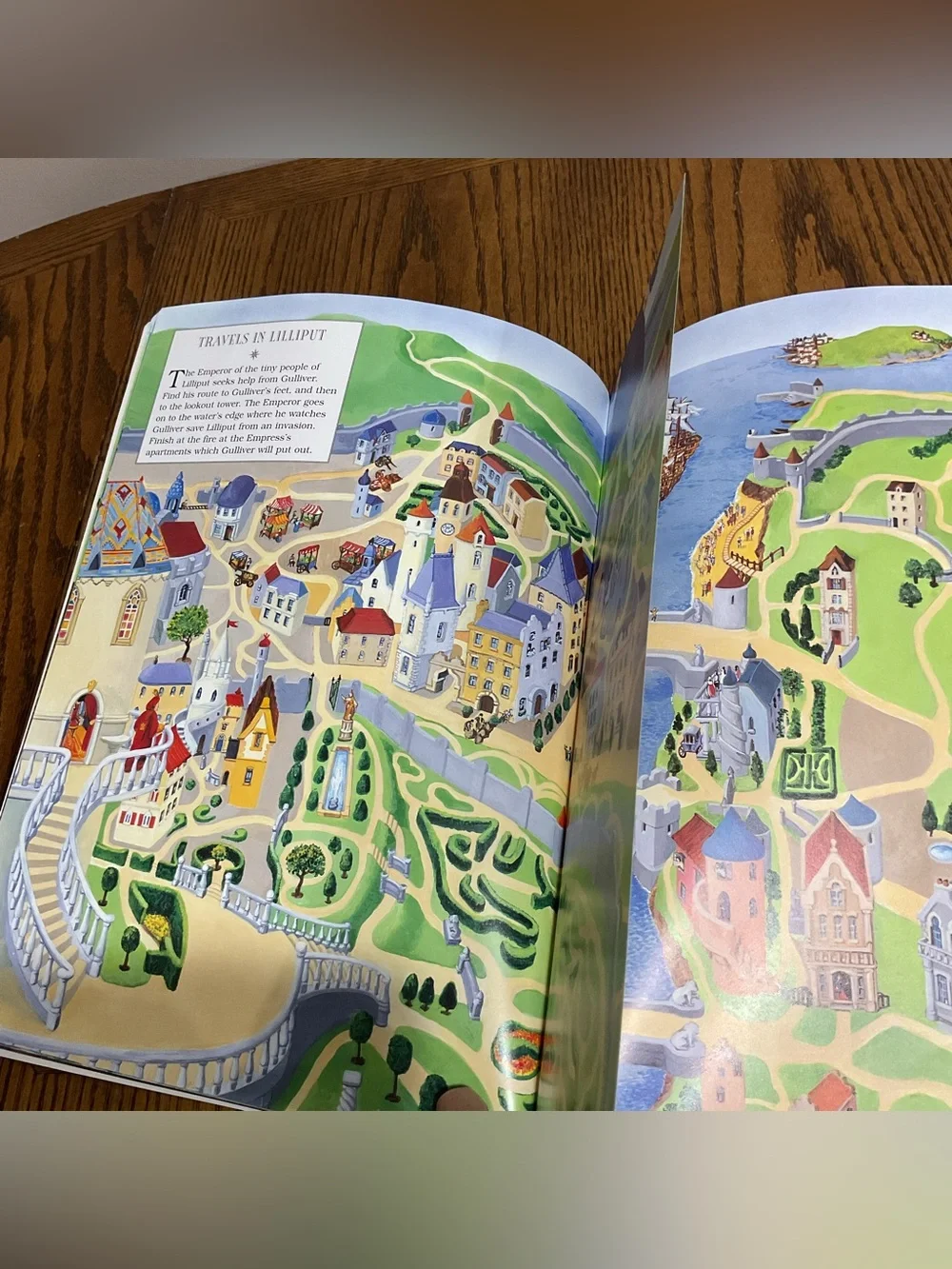 The Classic Tales Maze Book - Colorful Illustrated Paperback